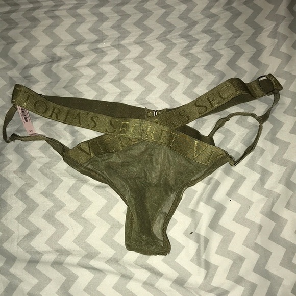 Victoria Secret Underwear - Picture 2 of 3
